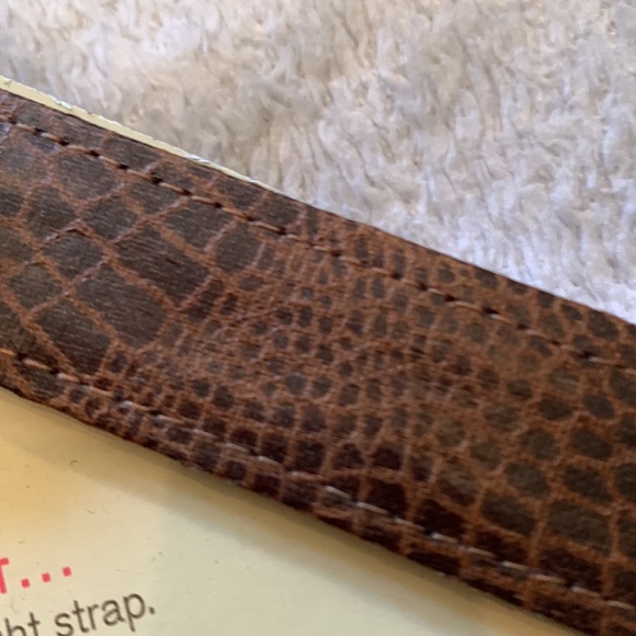 BRAND NEW pair of “Lana” style SwitchFlops by Lindsay Phillips. Size Small. - Picture 3 of 6